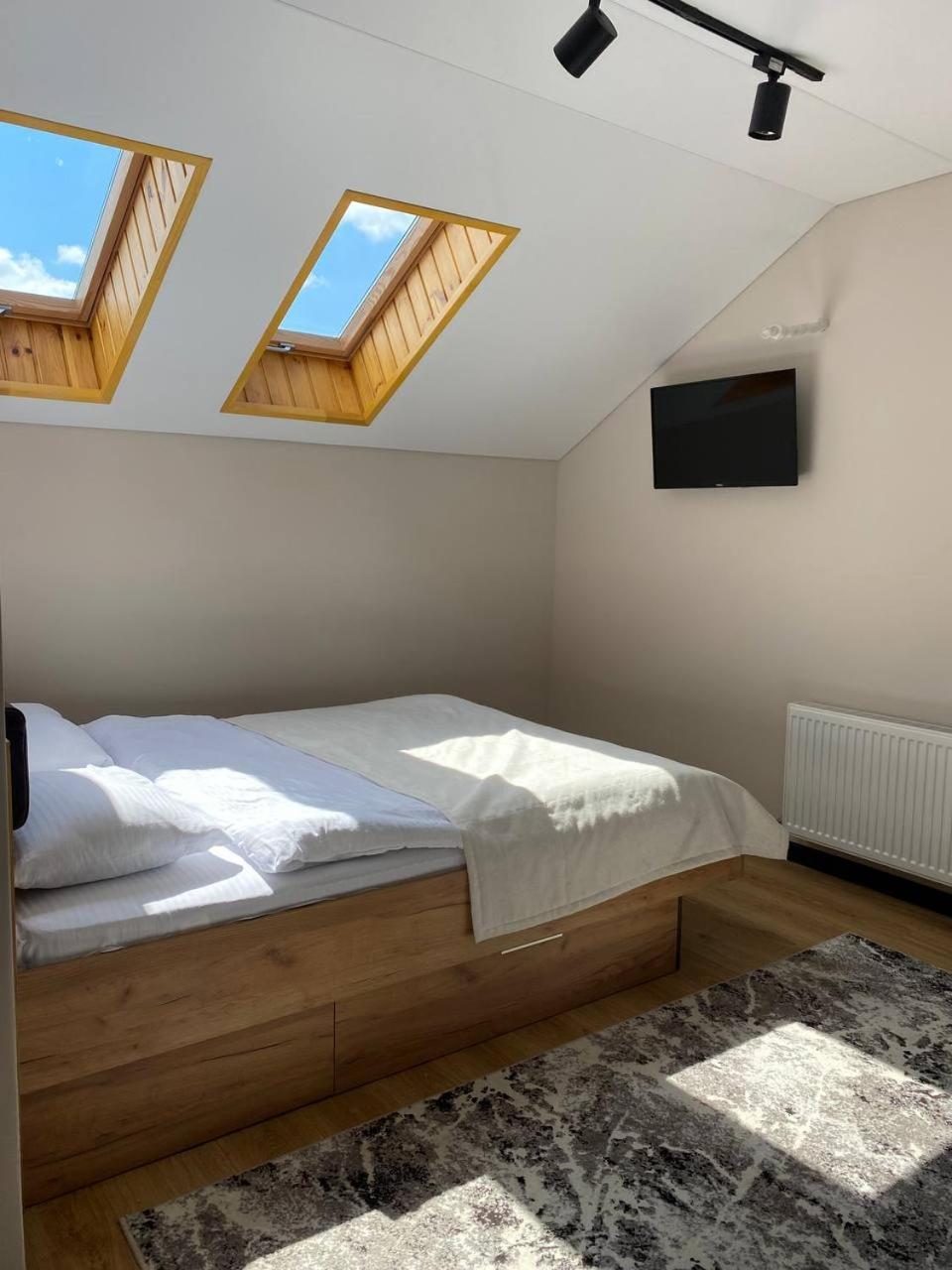 Discovery Garden Apartments Khmelʼnytsʼkyy Bagian luar foto