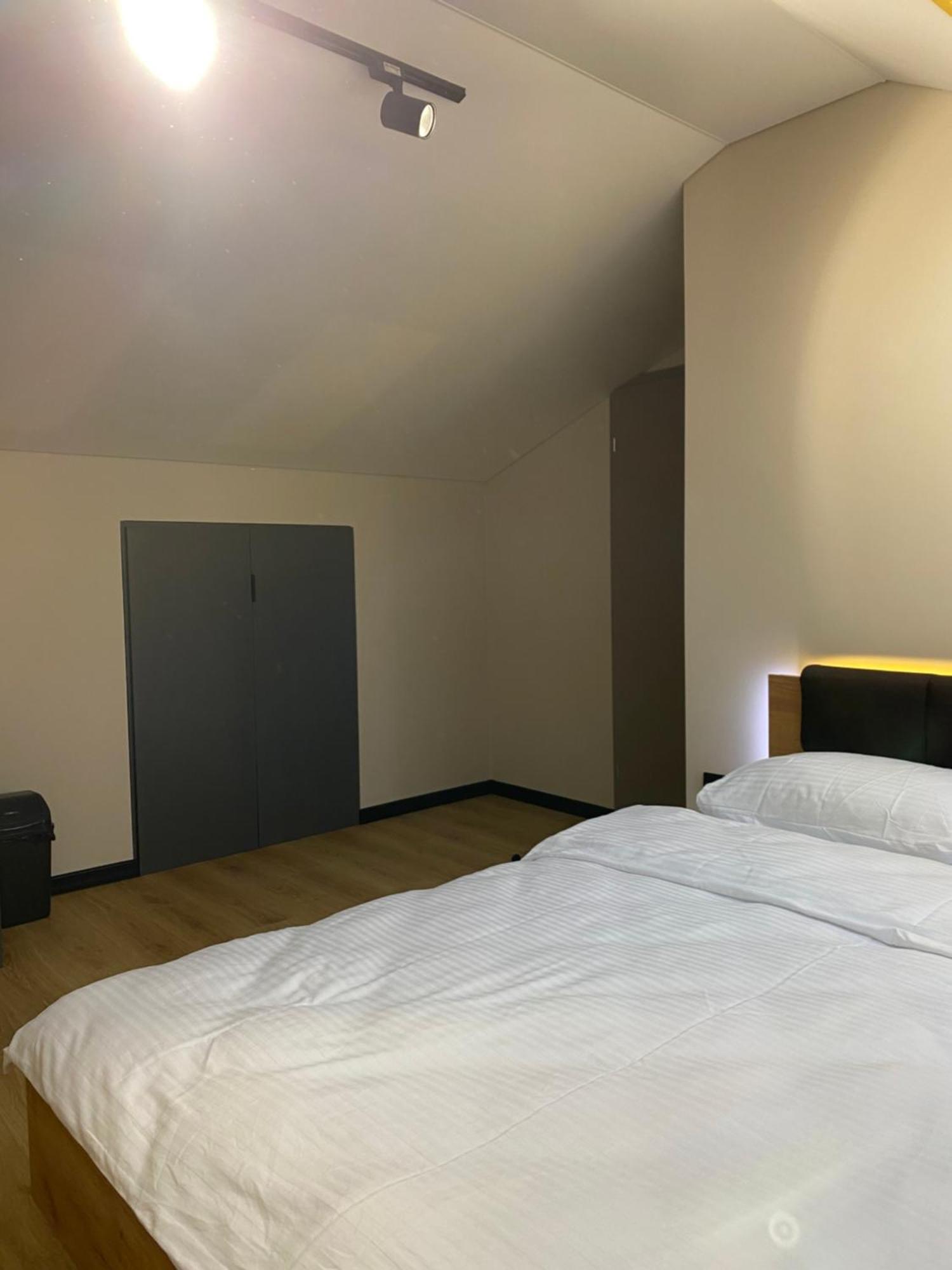 Discovery Garden Apartments Khmelʼnytsʼkyy Bagian luar foto